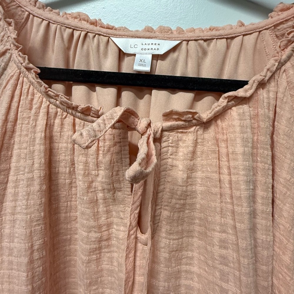 LC Lauren Conrad Blush Peasant Blouse – Size XL – Flowy & Feminine - Picture 3 of 3